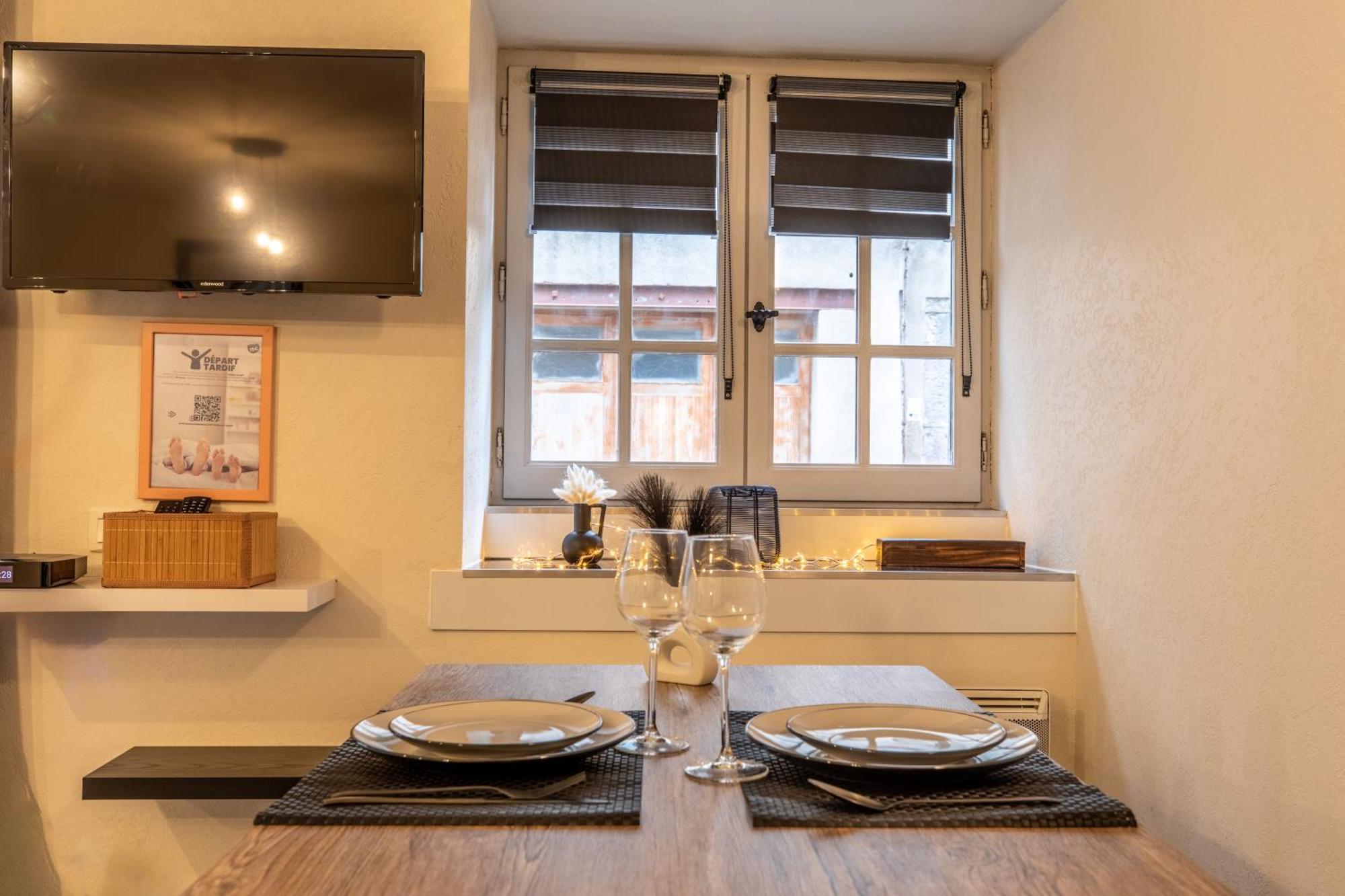 Nid Douillet - Elegant En Plein Centre De Apartamento Riom